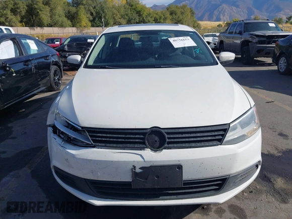 2012 Volkswagen Jetta Sedan SE w/Convenience with VIN 3VWDX7AJ7CM377081, listed as a IAAI auction lot 40756653 with 120,019 mi miles. Bid and sale history available at carsss.com. Image 13.