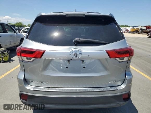 2017 Toyota Highlander XLE with VIN 5TDJZRFH2HS521211, listed as a Copart auction lot 62717825 with 62,380 mi miles and Clean title. Bid and sale history available at DreamBid. Image 6.