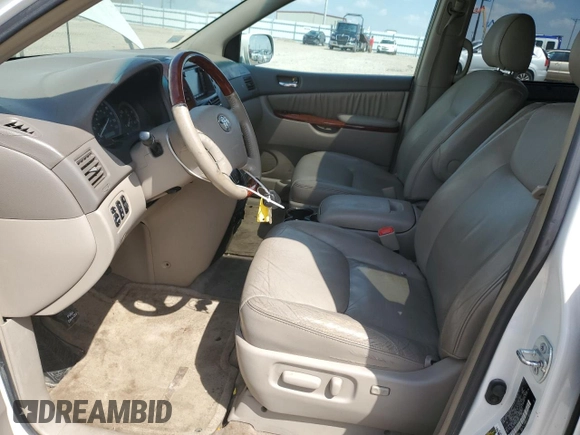 2005 Toyota Sienna XLE with VIN 5TDBA22C95S037691, listed as a Copart auction lot 54013205 with 155,209 mi miles and Salvage title. Bid and sale history available at DreamBid. Image 7.