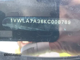 2019 Volkswagen Passat Wolfsburg Edition z VIN 1VWLA7A36KC008789, wystawiony jako IAAI lot #42293081 z przebiegiem 79 354 mil mil oraz . Historia ofert i sprzedaży dostępna na DreamBid. Obrazek 9.