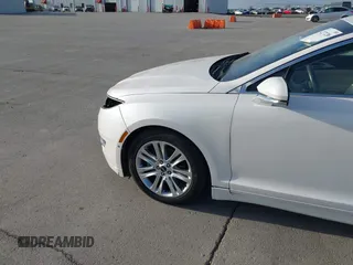 2016 Lincoln MKZ with VIN 3LN6L2JK0GR627283, listed as a IAAI auction lot 42271206 with 52,890 mi miles and . Bid and sale history available at DreamBid. Image 19.