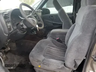 2001 Chevrolet S-10 LS with VIN 1GCCS19581K162217, listed as a Copart auction lot 79950614 with 200,950 mi miles and Salvage Title. Bid and sale history available at DreamBid. Image 7.