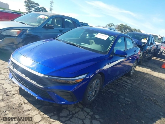 2024 Hyundai Elantra SEL with VIN KMHLM4DG7RU692937, listed as a IAAI auction lot 40840306 with 22,031 mi miles. Bid and sale history available at carsss.com. Image 2.