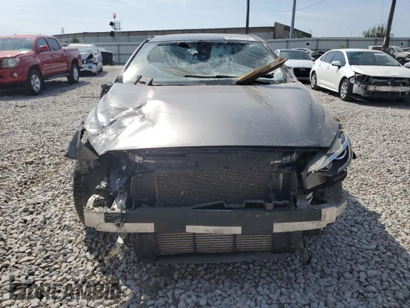 2017 Infiniti QX30 Sport with VIN SJKCH5CP8HA032077, listed as a Copart auction lot 68787934 with 39,072 mi miles and Salvage title. Bid and sale history available at DreamBid. Image 5.