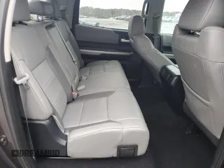 2018 Toyota Tundra 2WD SR5 with VIN 5TFFY5F13JX234805, listed as a Copart auction lot 83526764 with 181,940 mi miles and Salvage Title. Bid and sale history available at carsss.com. Image 10.