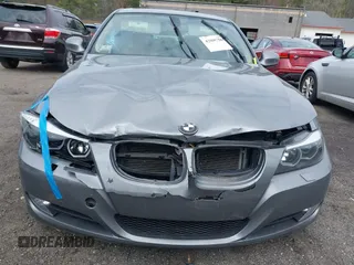 2011 BMW 3 Series 328i xDrive with VIN WBAPK5G59BNN31420, listed as a IAAI auction lot 42087265 with 121,209 mi miles. Bid and sale history available at carsss.com. Image 6.