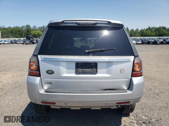 2013 Land Rover LR2 z VIN SALFR2BG2DH372333, wystawiony jako Copart lot #59335945 z przebiegiem 83 289 mil mil oraz Czysty tytuł • Clean title. Historia ofert i sprzedaży dostępna na DreamBid. Obrazek 6.