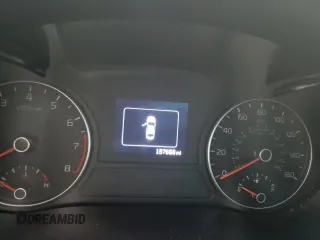 2017 Kia Optima LX z VIN 5XXGT4L3XHG122359, wystawiony jako Copart lot #43523765 z przebiegiem 137 668 mil mil oraz Szkoda całkowita • Salvage title. Historia ofert i sprzedaży dostępna na DreamBid. Obrazek 9.
