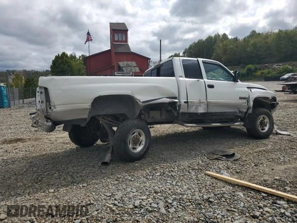 2001 Dodge Ram 2500 with VIN 1B7KF23771J220856, listed as a Copart auction lot 71387594 with 316,547 mi miles and Salvage Title. Bid and sale history available at carsss.com. Image 3.