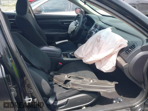 2015 Nissan Altima 2.5 z VIN 1N4AL3AP3FN917153, wystawiony jako IAAI lot #42270994 z przebiegiem 76 018 mil mil oraz . Historia ofert i sprzedaży dostępna na DreamBid. Obrazek 5.