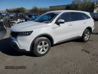 2022 Kia Sorento LX z VIN 5XYRGDLC8NG099989, wystawiony jako Copart lot #50432805 z przebiegiem 51 820 mil mil oraz Szkoda całkowita • Salvage title. Historia ofert i sprzedaży dostępna na DreamBid. Obrazek 1.
