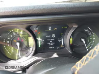 2024 Jeep Wrangler Willys z VIN 1C4RJXN60RW317717, wystawiony jako IAAI lot #42017788 z przebiegiem 10 096 mil mil oraz . Historia ofert i sprzedaży dostępna na DreamBid. Obrazek 7.
