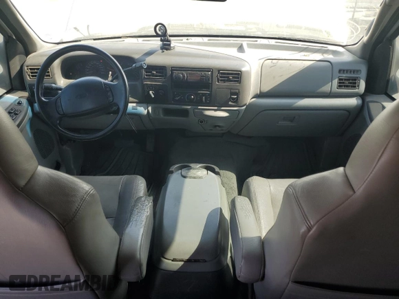 2002 Ford F-250 XL with VIN 1FTNW21L92ED10310, listed as a Copart auction lot 59132935 with 217,885 mi miles and Salvage title. Bid and sale history available at DreamBid. Image 8.