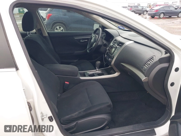 2015 Nissan Altima SV z VIN 1N4AL3AP5FC175043, wystawiony jako IAAI lot #41945330 z przebiegiem 181 037 mil mil oraz . Historia ofert i sprzedaży dostępna na DreamBid. Obrazek 5.