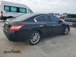 2010 Nissan Maxima SV z VIN 1N4AA5AP5AC856264, wystawiony jako Copart lot #57866675 z przebiegiem 124 448 mil mil oraz Czysty tytuł • Clean title. Historia ofert i sprzedaży dostępna na DreamBid. Obrazek 3.