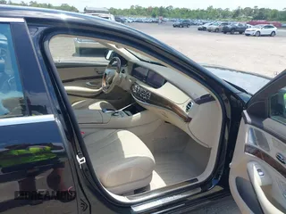 2016 Mercedes-Benz S 550 z VIN WDDUG8FB6GA235985, wystawiony jako IAAI lot #42389803 z przebiegiem 49 141 mil mil oraz . Historia ofert i sprzedaży dostępna na DreamBid. Obrazek 5.