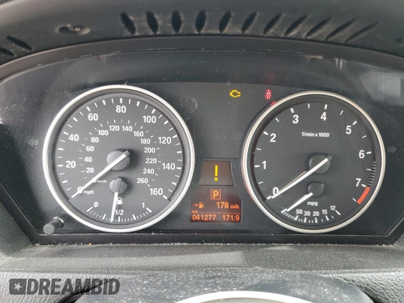 2013 BMW X5 xDrive35i z VIN 5UXZV4C59D0B21124, wystawiony jako Copart lot #57881665 z przebiegiem 41 277 mil mil oraz Tytuł czysty. Historia ofert i sprzedaży dostępna na DreamBid. Obrazek 9.