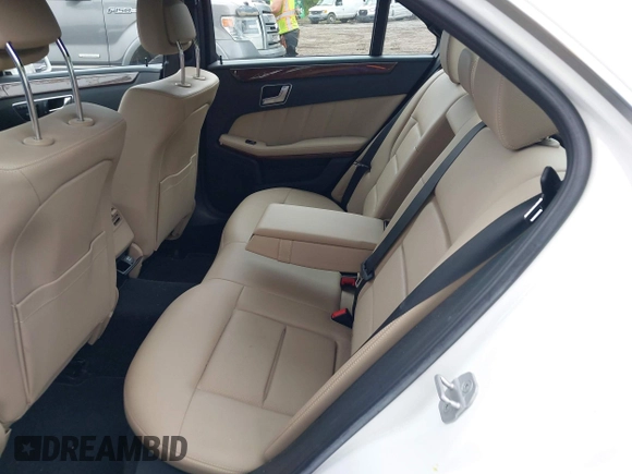 2013 Mercedes-Benz E 350 Luxury with VIN WDDHF8JB4DA727504, listed as a IAAI auction lot 42457322 with 39,803 mi miles and . Bid and sale history available at DreamBid. Image 8.