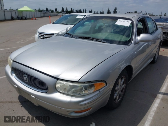 2004 Buick LeSabre Custom with VIN 1G4HP52K044152686, listed as a IAAI auction lot 42040237 with 204,778 mi miles. Bid and sale history available at carsss.com. Image 2.