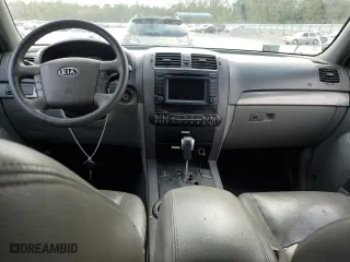 2009 Kia Borrego EX with VIN KNDJJ741495018403, listed as a Copart auction lot 73679084 with 246,827 mi miles and Non Repairable. Bid and sale history available at carsss.com. Image 8.