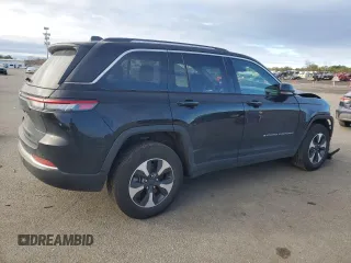 2024 Jeep Grand Cherokee with VIN 1C4RJYB66RC681295, listed as a Copart auction lot 49209175 with 17,334 mi miles and Salvage title. Bid and sale history available at DreamBid. Image 3.