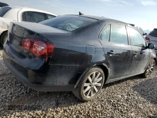 2010 Volkswagen Jetta Wolfsburg Edition с VIN 3VWRA7AJ8AM152978, выставлен на аукционе Copart как лот 43834035 с пробегом 153 252 миль миль и Списание • Salvage title. История ставок и продаж доступна на DreamBid. Изображение 3.