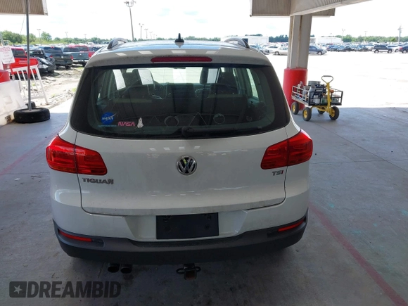 2017 Volkswagen Tiguan S with VIN WVGAV7AX8HK028540, listed as a IAAI auction lot 42256745 with 118,394 mi miles and . Bid and sale history available at DreamBid. Image 16.