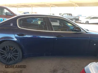 2010 Maserati Quattroporte z VIN ZAM39FKA0A0050132, wystawiony jako IAAI lot #42088375 z przebiegiem 76 631 mil mil oraz . Historia ofert i sprzedaży dostępna na DreamBid. Obrazek 13.