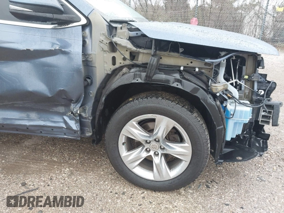 2015 Toyota Highlander Limited z VIN 5TDDKRFH6FS092511, wystawiony jako IAAI lot #42082706 z przebiegiem 137 384 mil mil oraz . Historia ofert i sprzedaży dostępna na DreamBid. Obrazek 18.