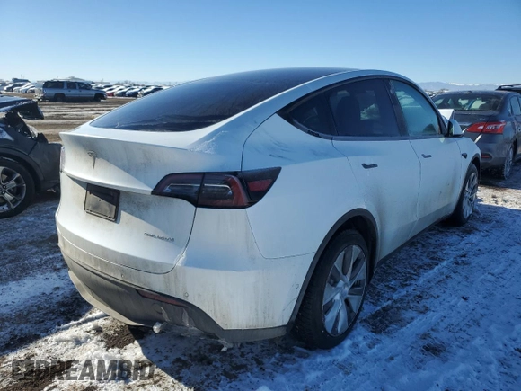 2022 Tesla Model Y Long Range z VIN 7SAYGDEE1NA009664, wystawiony jako Copart lot #41533925 z przebiegiem 36 126 mil mil oraz Szkody całkowita. Historia ofert i sprzedaży dostępna na DreamBid. Obrazek 3.