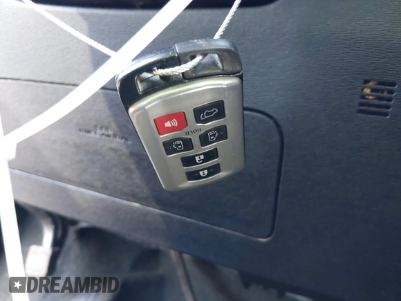 2015 Toyota Sienna XLE with VIN 5TDYK3DC6FS593937, listed as a IAAI auction lot 42168204 with 136,059 mi miles and . Bid and sale history available at DreamBid. Image 11.