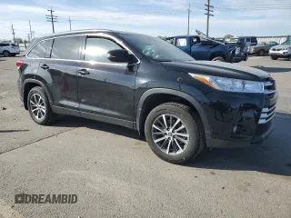 2019 Toyota Highlander SE with VIN 5TDJZRFH2KS920756, listed as a Copart auction lot 53999315 with 78,305 mi miles and Salvage title. Bid and sale history available at DreamBid. Image 4.