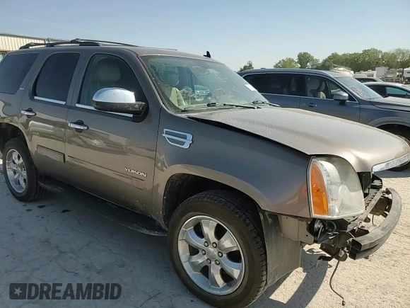 2011 GMC Yukon SLT with VIN 1GKS2CE0XBR361333, listed as a Copart auction lot 73684714 with 259,158 mi miles and Salvage Title. Bid and sale history available at DreamBid. Image 10.