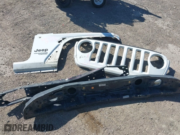2021 Jeep Wrangler Unlimited Willys z VIN 1C4HJXDN3MW525460, wystawiony jako IAAI lot #41770265 z przebiegiem 76 480 mil mil oraz . Historia ofert i sprzedaży dostępna na DreamBid. Obrazek 18.