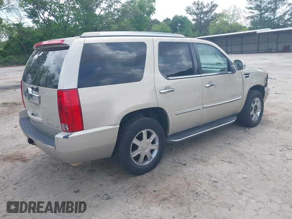 2008 Cadillac Escalade z VIN 1GYEC63868R143876, wystawiony jako IAAI lot #42177747 z przebiegiem 204 770 mil mil oraz . Historia ofert i sprzedaży dostępna na DreamBid. Obrazek 4.