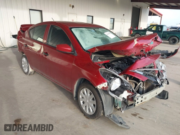 2016 Nissan Versa SV with VIN 3N1CN7AP8GL820880, listed as a IAAI auction lot 41478070 with 1 mi miles. Bid and sale history available at carsss.com. Image 1.