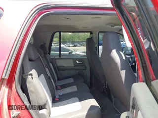 2004 Ford Expedition Special Service with VIN 1FMRU15W94LB30745, listed as a IAAI auction lot 42562110 with 281,634 mi miles and . Bid and sale history available at DreamBid. Image 8.