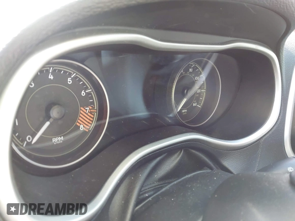 2014 Jeep Cherokee Trailhawk z VIN 1C4PJMBS8EW186277, wystawiony jako IAAI lot #41245653 z przebiegiem Nie podano mil oraz . Historia ofert i sprzedaży dostępna na DreamBid. Obrazek 7.