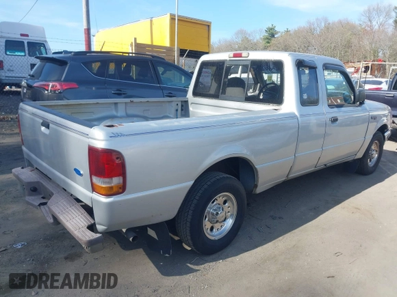 1995 Ford Ranger Splash with VIN 1FTCR14U8STA32847, listed as a IAAI auction lot 42109803 with 155,878 mi miles. Bid and sale history available at carsss.com. Image 4.