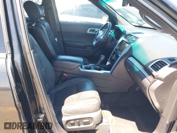 2014 Ford Explorer Limited z VIN 1FM5K7F8XEGB01109, wystawiony jako IAAI lot #42228539 z przebiegiem 146 751 mil mil oraz . Historia ofert i sprzedaży dostępna na DreamBid. Obrazek 5.