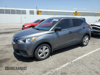 2020 Nissan Kicks S z VIN 3N1CP5BV4LL562167, wystawiony jako Copart lot #57151425 z przebiegiem 82 431 mil mil oraz Szkoda całkowita • Salvage title. Historia ofert i sprzedaży dostępna na DreamBid. Obrazek 1.
