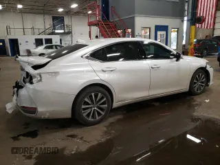2021 Lexus ES with VIN 58ADA1C15MU003911, listed as a Copart auction lot 45132645 with 17,153 mi miles and Salvage Title. Bid and sale history available at carsss.com. Image 3.