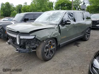 2022 Rivian R1S Launch Edition with VIN 7PDSGABL7NN001893, listed as a Copart auction lot 58809684 with 19,067 mi miles and Salvage Title. Bid and sale history available at carsss.com. Image 1.