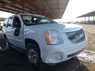 2007 GMC Yukon SLT with VIN 1GKFC13J07R309828, listed as a IAAI auction lot 41940162 with 1 mi miles. Bid and sale history available at carsss.com. Image 1.