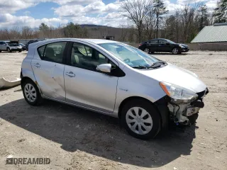 2014 Toyota Prius c One with VIN JTDKDTB31E1078066, listed as a Copart auction lot 49403625 with 172,177 mi miles and Clean Title. Bid and sale history available at carsss.com. Image 4.