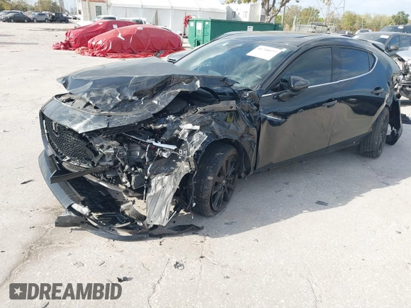 2023 Mazda 3 Premium Plus z VIN JM1BPBNY0P1615814, wystawiony jako IAAI lot #41718577 z przebiegiem Nie podano mil oraz . Historia ofert i sprzedaży dostępna na DreamBid. Obrazek 2.