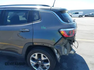 2017 Jeep Compass Limited z VIN 3C4NJDCB1HT631619, wystawiony jako IAAI lot #42032050 z przebiegiem 124 152 mil mil oraz . Historia ofert i sprzedaży dostępna na DreamBid. Obrazek 21.