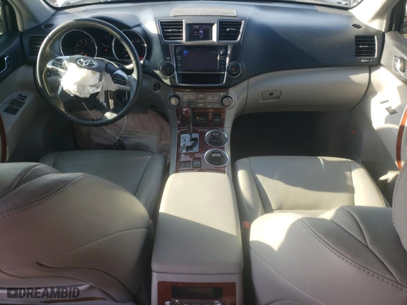 2013 Toyota Highlander Limited with VIN 5TDYK3EH5DS108646, listed as a Copart auction lot 44249265 with 131,460 mi miles and Salvage Title. Bid and sale history available at carsss.com. Image 8.