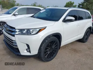 2018 Toyota Highlander Limited with VIN 5TDDZRFH1JS860254, listed as a IAAI auction lot 42263546 with 55,822 mi miles and . Bid and sale history available at DreamBid. Image 17.