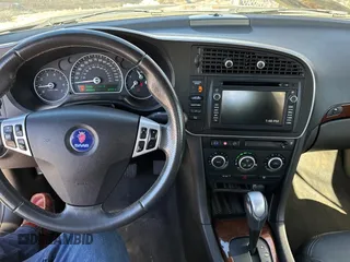 2008 Saab 9-3 z VIN YS3FB79Y686011916, wystawiony jako Copart lot #45656735 z przebiegiem 195 263 mil mil oraz Szkoda całkowita • Salvage title. Historia ofert i sprzedaży dostępna na DreamBid. Obrazek 9.